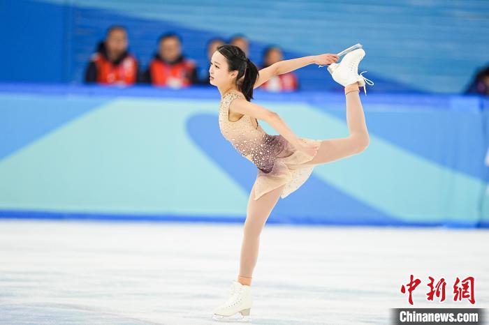 哈尔滨亚冬会中国花滑仅获一银 年轻组合展现潜