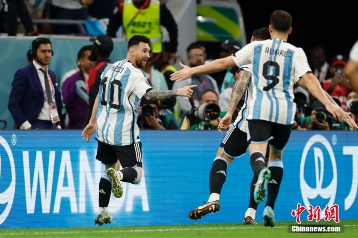 梅西首粒世界杯淘汰赛进球助阿根廷晋级八强 创