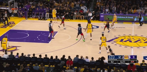 詹姆斯三双引领湖人狂胜奇才 三连胜刷新历史纪