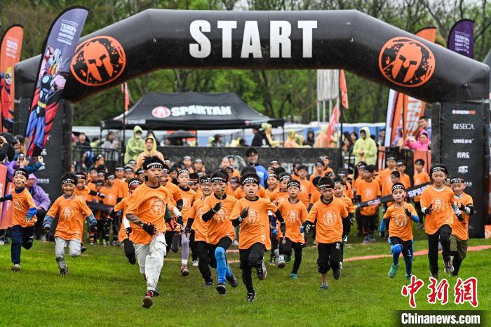 近万名小勇士集结上海滨海森林公园 漫威主题赛