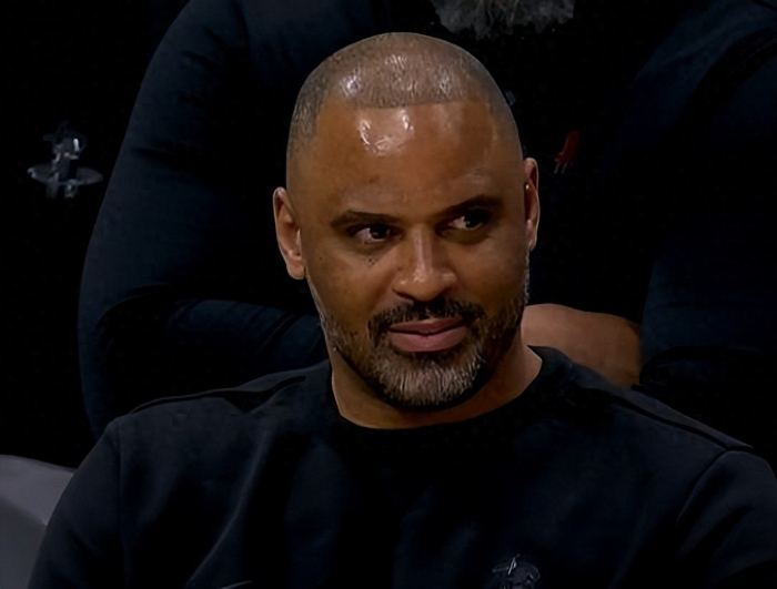 火箭八连胜登顶西部第四 杜兰特关键三分锁定胜