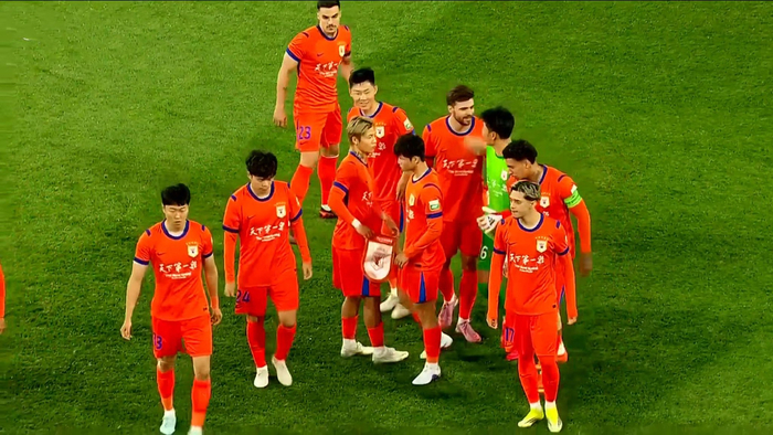 山东泰山队启用年轻阵容迎战津门虎 陈泽仕远射