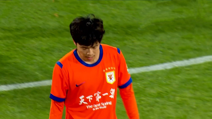 山东泰山队启用年轻阵容迎战津门虎 陈泽仕远射